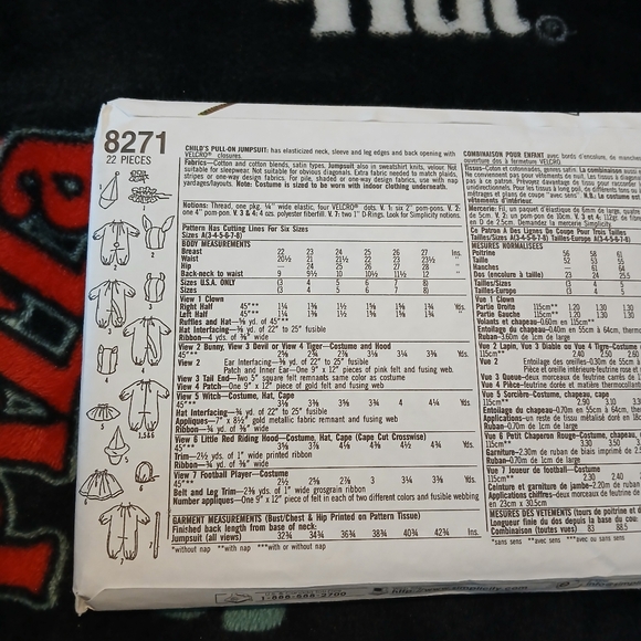 Simplicity Costumes Sewing Patterns - Picture 2 of 3